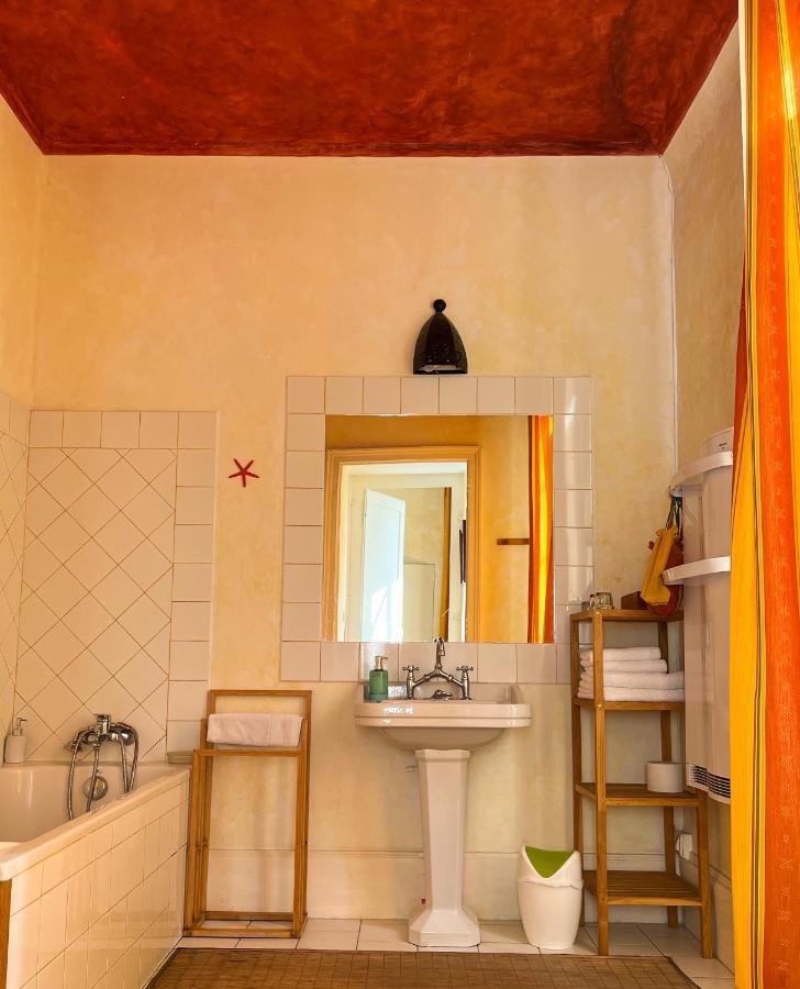 Maison Sainte Barbe 오툉 외부 사진