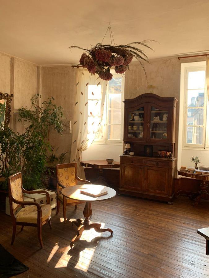 Maison Sainte Barbe 오툉 외부 사진